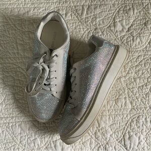 Steve Madden Girls Silver Glitter Sneakers size 4